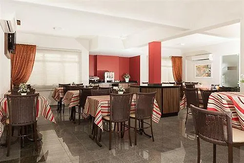 Hotel Dois H Joinville 3*,